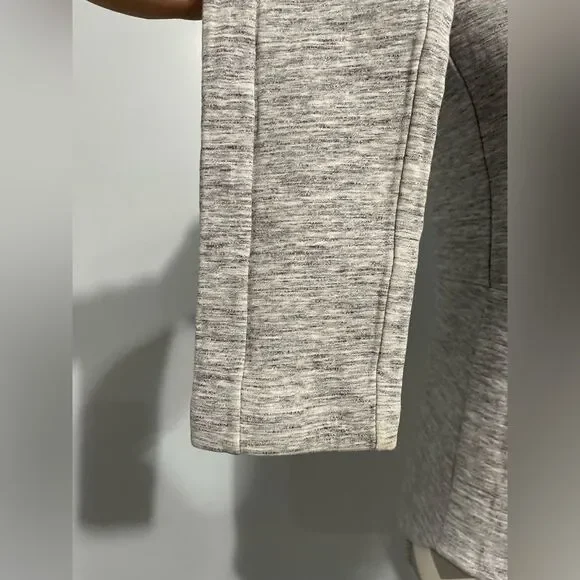 Lululemon Jacket - Picture 5 of 11